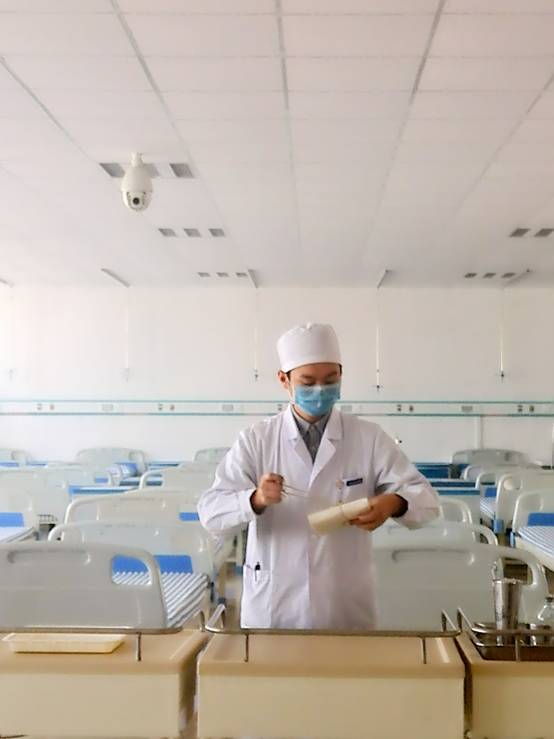 无菌技术操作照片.jpg